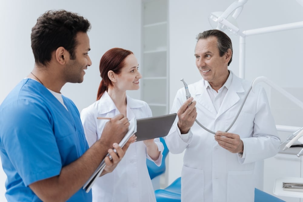 Job listing tips for dentists 